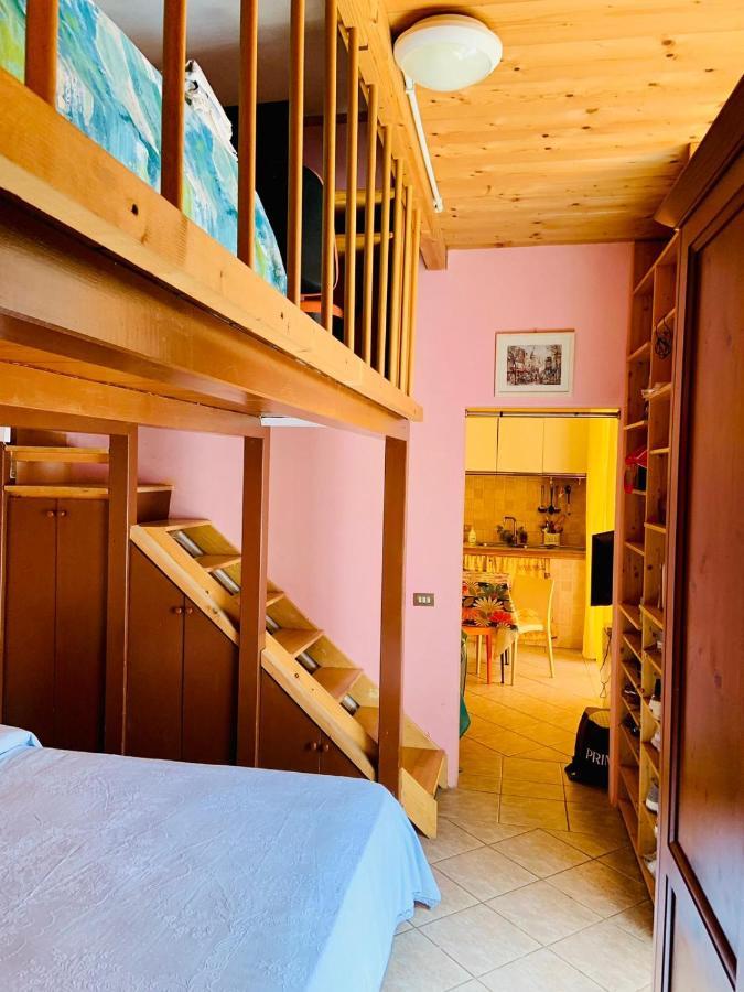 شقة آنسيو  في La Casina Sul Porto المظهر الخارجي الصورة